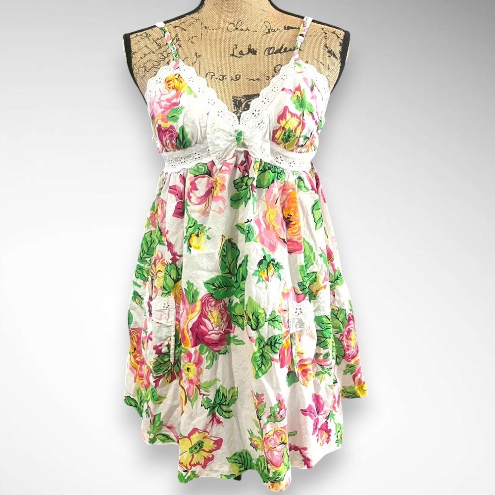 BETSEY JOHNSON White Floral Lace Trim Baby Doll Dress With Pockets Medium | EUC